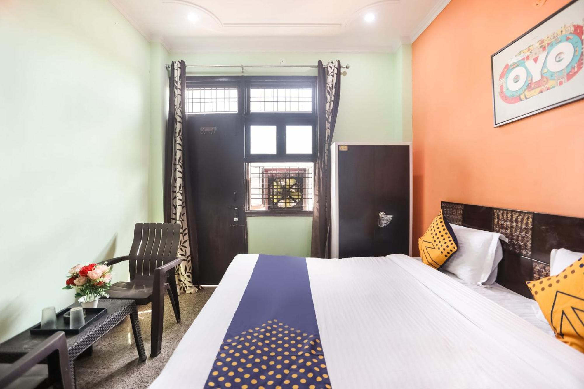 Spot On Main View Guest House Near Leisure Valley Park غورغاون المظهر الخارجي الصورة